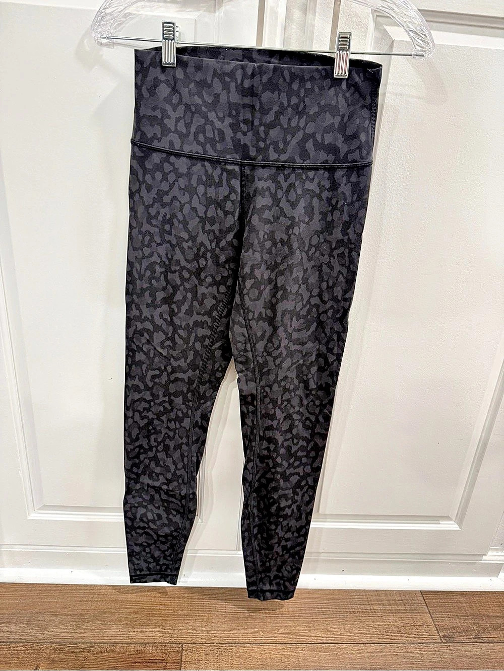 Lululemon Align Pant High-Rise 28" Black Animal Print Leggings